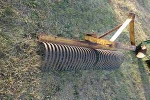 lot 273 image: King Kutter 3 point Metal Rake 6 wide