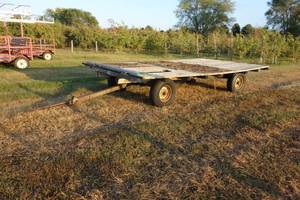 lot 82 image: Hay Trailer