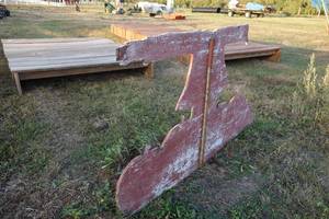 lot 93 image: Scarecrow cut out Youth Sized