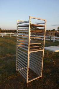 lot 283 image: Speed rack with a few sheet pans