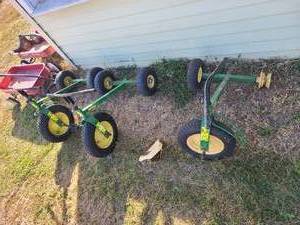 lot 102 image: Repair Lot multiple Tuff Trax and Radio Wagons