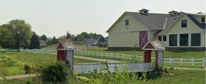 lot 325 image: 488   2 Rail&nbspUltraGuard Fencing lot