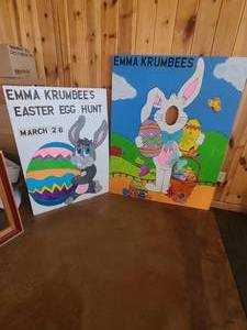 lot 339 image: Wooden Easter Painted Signs