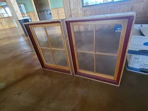 lot 340 image: 2 interior window Decor