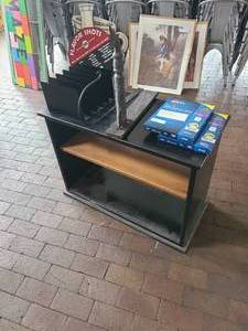 lot 355 image: Office supplies and table
