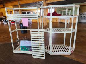 lot 360 image: Rolling Customizable Displays