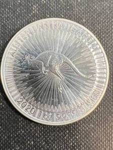 lot 41 image: 1 TROY OZ .999 FINE SILVER 2020 AUSTRALIAN KANGAROO