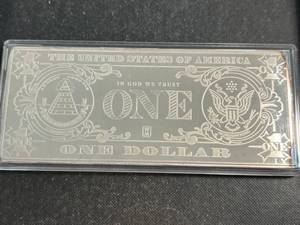 lot 66 image: 4 TROY OZ .999 FINE SILVER $1 BILL DESIGNED BAR