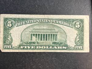 lot 92 image: $5 US BLUE SEAL SILVER CERTIFICATE 1953