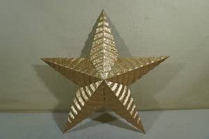 lot 117 image: 24 Metal Star Dcor