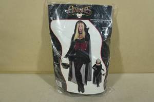 lot 125 image: Adult Halloween Costume -Velvet Red Riding Hood, LXL
