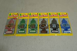 lot 243 image: 8 Assorted Scents Little Trees Car Air Fresheners