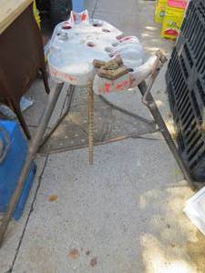 lot 42 image: Ridgid Pipe Vise Stand #450