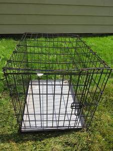lot 47 image: Pet Kennel - 24L x 19W x 21 12H