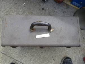 lot 54 image: Vintage Kennedy Toolbox