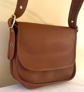 lot 99 image: Coach Classic Leather Handbag