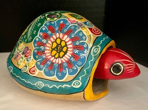 lot 94 image: Mexican Pottery Cat, Turtle and Fish Figurines