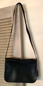 lot 78 image: Leather Coach Citybag