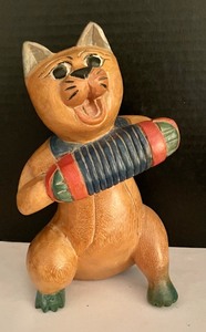 lot 212 image: Cat, Fish, Turtle and Pig Decorative Figurines