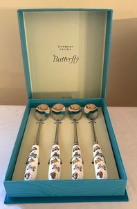 lot 272 image: Butterfly by Tipperary Crystal Spoons, Creamer and Sugar Bowl