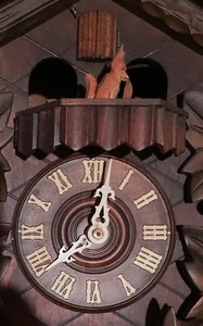 lot 289 image: Vintage Cuendet Coo Coo Clock