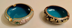 lot 140 image: Set of 2 Beautiful Chinese Ashtrays