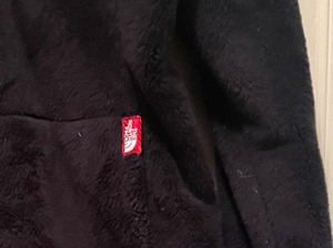 lot 333 image: The North Face Fleece Shirt
