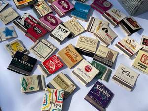 lot 411 image: Large Lot of Vintage Matchbooks
