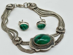 lot 11 image: Sterling Silver and Malachite Bracelet and Earrings Set