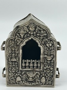 lot 158 image: Tibetan Buddhist Gau Box  Prayer Box