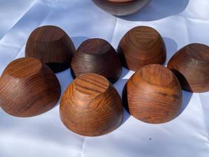 lot 412 image: Wooden Salad Bowl Set