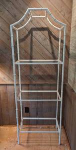 lot 259 image: Faux Bamboo Pagoda Etagere
