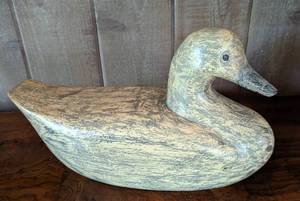 lot 393 image: Pair of Carved Wood Animal Figurines