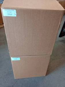 lot 40 image: (2) Cases of Plastic Salad Containers - 2,400 Trays Total