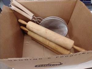 lot 107 image: Heavy Duty Rolling Pins & Strainers