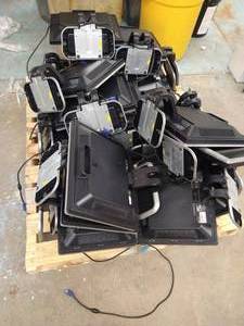 lot 135 image: Pallet of HP Monitors