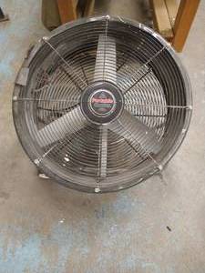 lot 152 image: Large Portable Cooler Fan