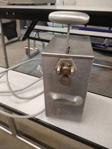 lot 160 image: Edlund Electric Can Opener