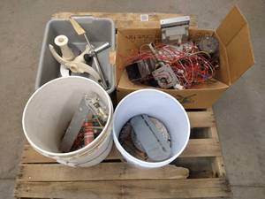 lot 166 image: Pallet of Miscellaneous PartsHardware