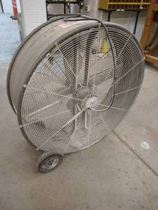 lot 169 image: Large 36 Air Circulator
