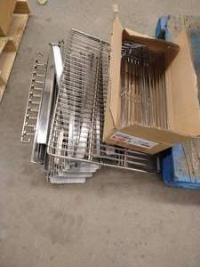 lot 177 image: Huge Pile of Oven RacksInserts