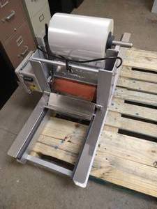 lot 211 image: Preferred Packaging Food Sealer