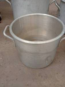 lot 249 image: (4) Metal Kettles