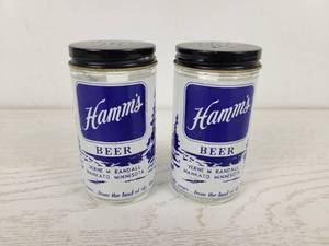lot 214 image: Pair of Vintage Hamms Beer Salt & Pepper Shakers - Verne M. Randall Mankato, MN