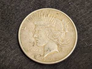 lot 218 image: 1922 Peace Dollar - 90% Silver