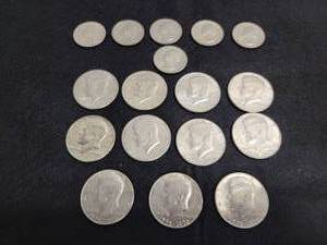 lot 238 image: (17) US Bicentennial Coins