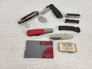 lot 260 image: Lot of (9) Assorted Pocket Knives