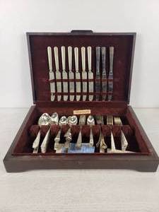 lot 266 image: Case of Assorted Silver Plated Flatware and More