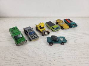 lot 202 image: (7) 1960s & 1970s Hot Wheels Cars - Includes (4) Redlines