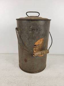 lot 328 image: Vintage Gambles tin Can with Lid